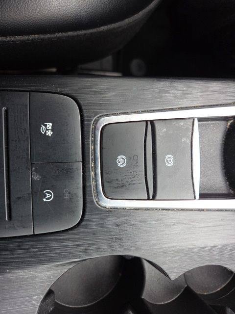Certified 2025 Ford Escape ST-Line FWD image 33
