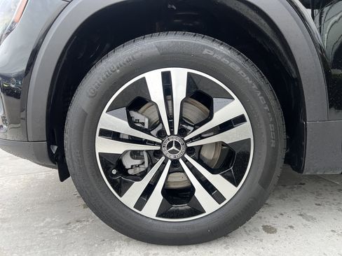 Certified 2025 Mercedes-Benz GLB 250 4MATIC image 10