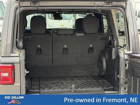 Used 2021 Jeep Wrangler Unlimited Rubicon 4xe w/ Cold Weather Group AWD/4WD image 6