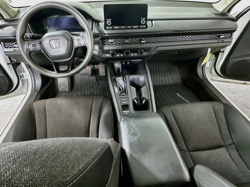 Used 2023 Honda Accord EX image 16