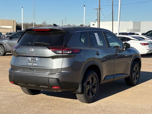 New 2026 Nissan Rogue SV image 8