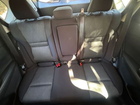 Used 2025 Nissan Rogue SV FWD image 40