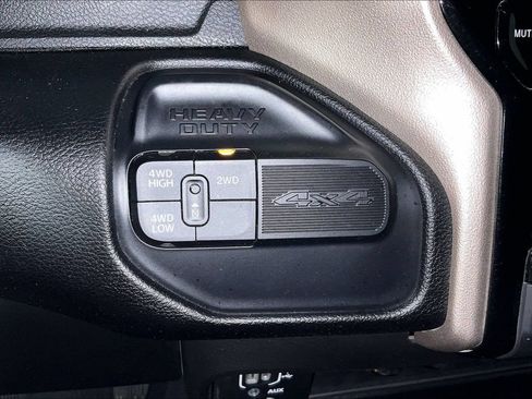 Used 2024 RAM 2500 Laramie AWD/4WD image 30