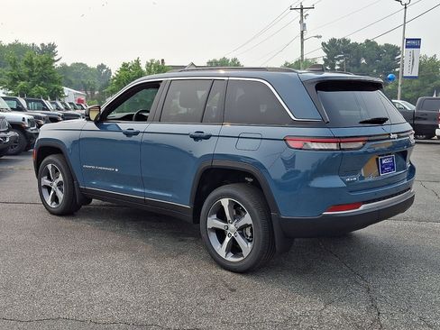 New 2026 Jeep Grand Cherokee Limited AWD/4WD image 4
