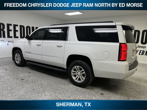 Used 2019 Chevrolet Suburban LT image 5