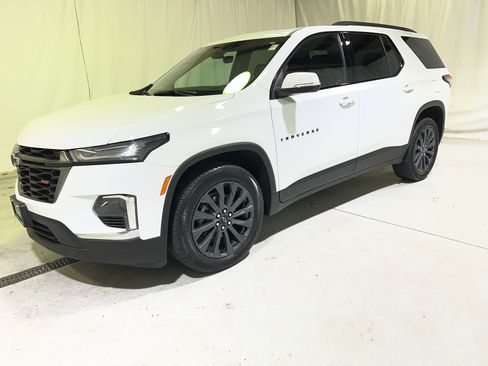Certified 2023 Chevrolet Traverse RS w/ LPO, Floor Liner Package AWD/4WD image 6