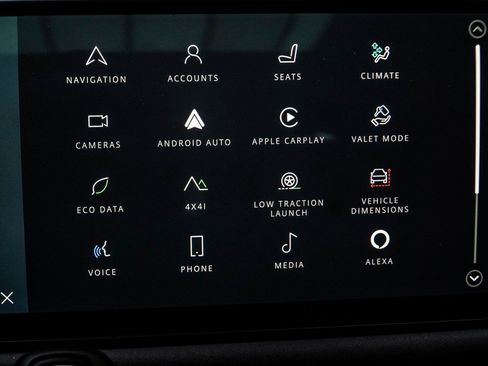 Used 2025 Land Rover Defender 110 S image 28