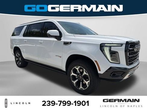 Used 2025 GMC Yukon XL AT4 w/ AT4 Premium Package AWD/4WD image 9