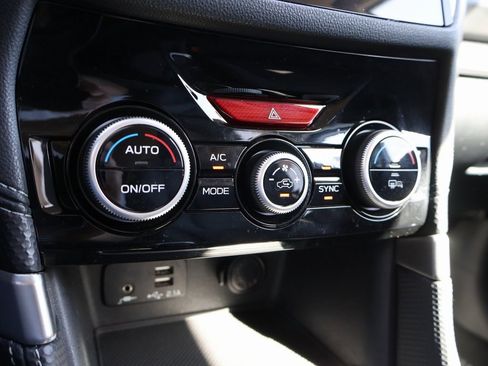 Used 2019 Subaru Forester Limited image 39