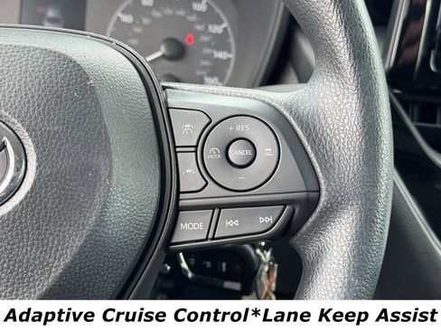 Used 2024 Toyota Corolla LE image 8