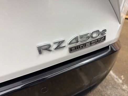 Used 2025 Lexus RZ 450e w/ Technology Package image 23