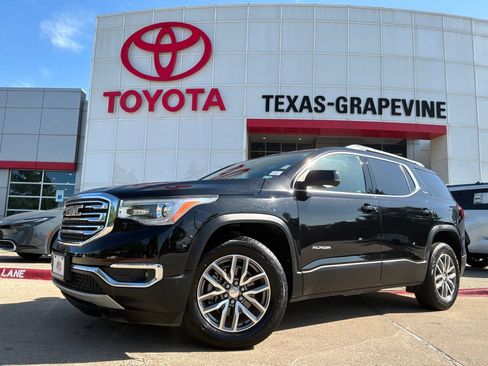 Used 2018 GMC Acadia SLE FWD image 2