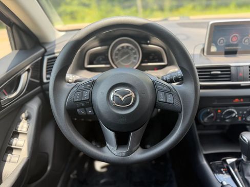 Used 2016 MAZDA MAZDA3 i Sport FWD image 23