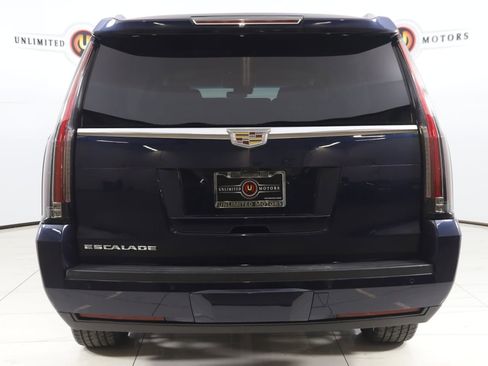 Used 2019 Cadillac Escalade ESV Premium Luxury image 48