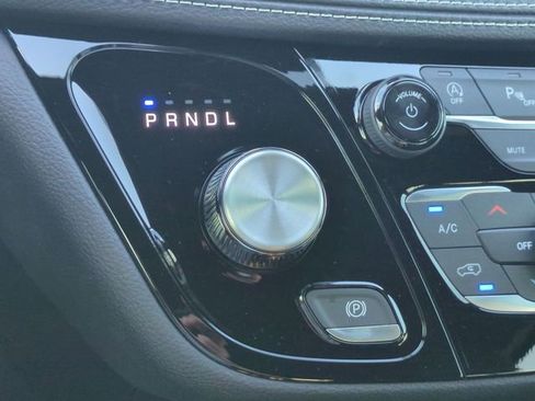 New 2026 Chrysler Pacifica Select w/ S Appearance Package image 19