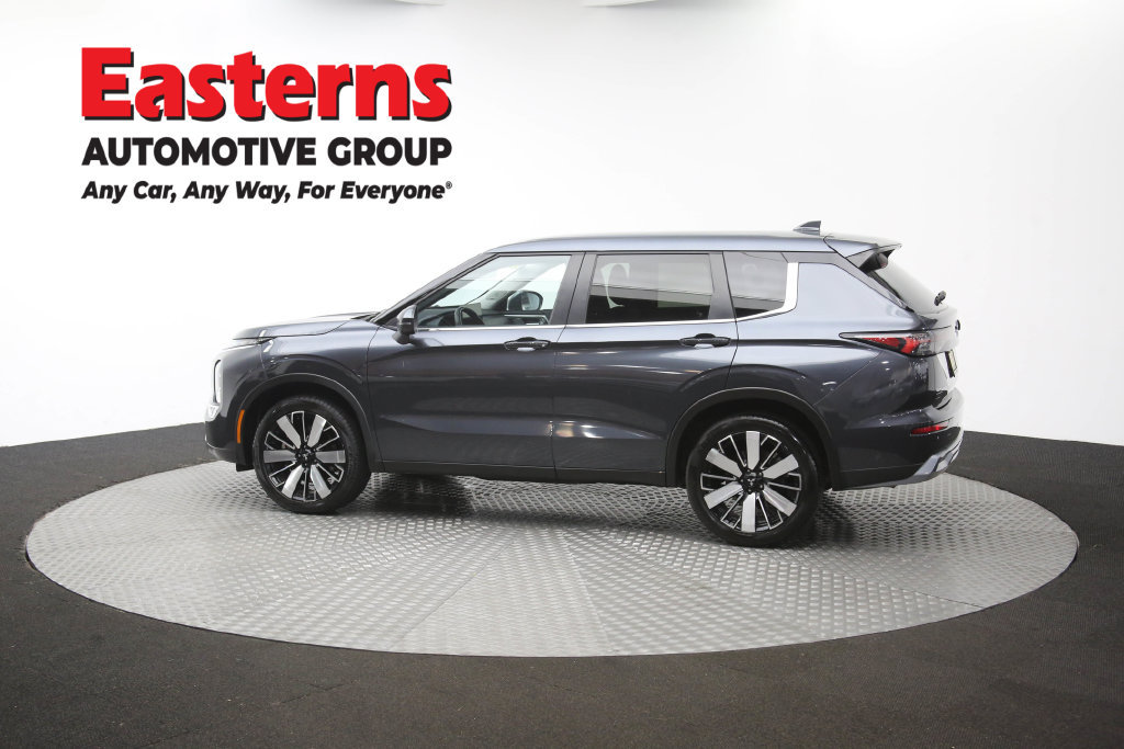 Used 2025 Mitsubishi Outlander SE FWD image 63