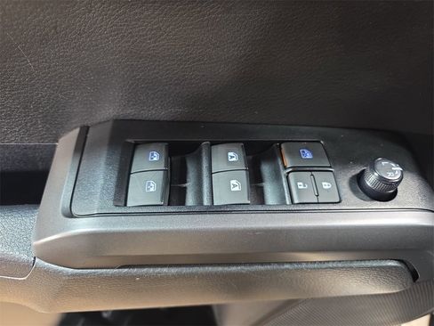 Used 2023 Toyota Tacoma TRD Off-Road image 25