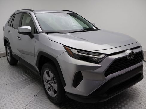 Certified 2025 Toyota RAV4 XLE image 6