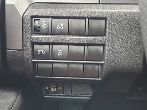 Used 2025 Toyota Tacoma TRD Sport AWD/4WD image 20