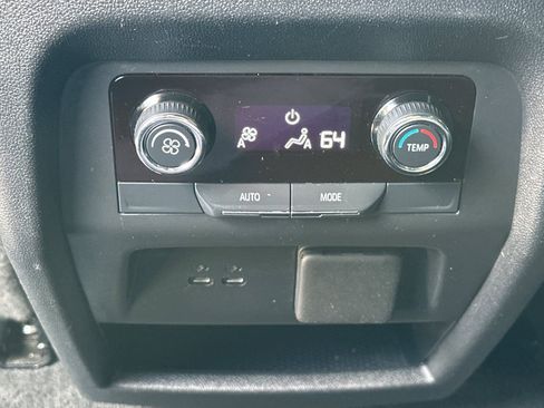 Certified 2024 Chevrolet Traverse LT AWD/4WD image 15