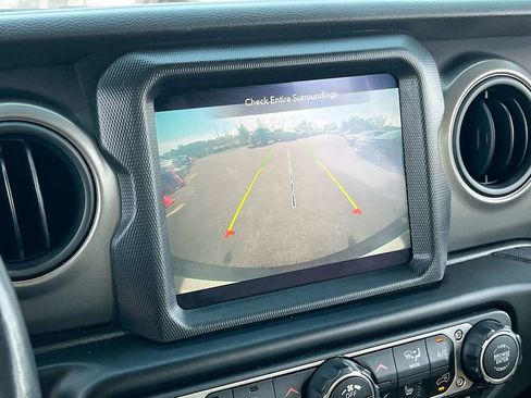 Certified 2022 Jeep Wrangler Unlimited Sport image 14