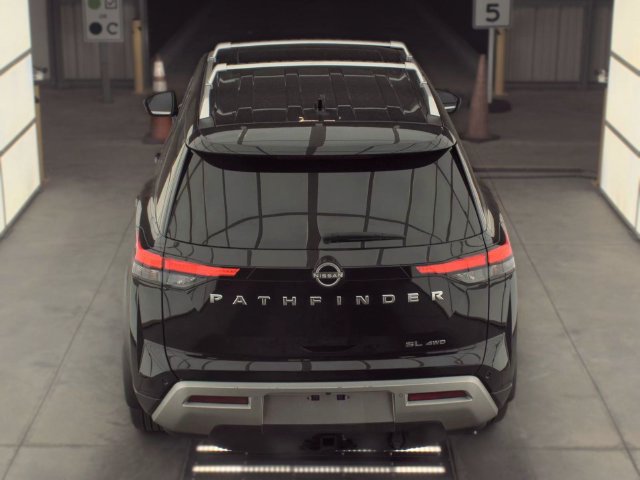 Certified 2025 Nissan Pathfinder SL w/ SL Premium Package AWD/4WD image 9