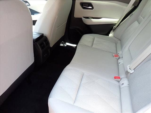 Used 2025 Nissan Rogue SV AWD/4WD image 10