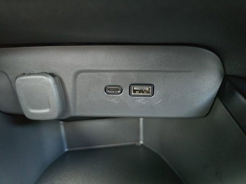 Used 2025 Chevrolet Trax LT w/ Driver Confidence Package image 6