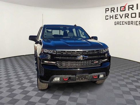 Used 2019 Chevrolet Silverado 1500 LT Trail Boss image 3