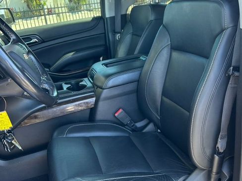 Used 2019 Chevrolet Tahoe LT image 13