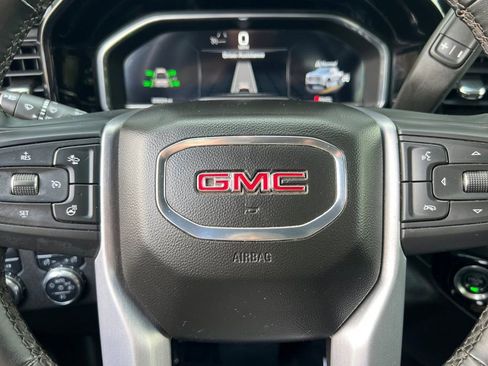 Used 2025 GMC Sierra 1500 SLT image 20