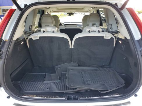 Certified 2023 Volvo XC90 B6 Plus w/ Protection Package Premier image 9