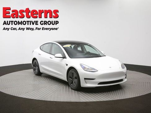Used 2023 Tesla Model 3 Standard Range image 61