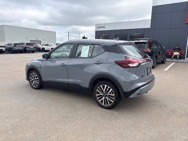 Used 2024 Nissan Kicks SV FWD image 4