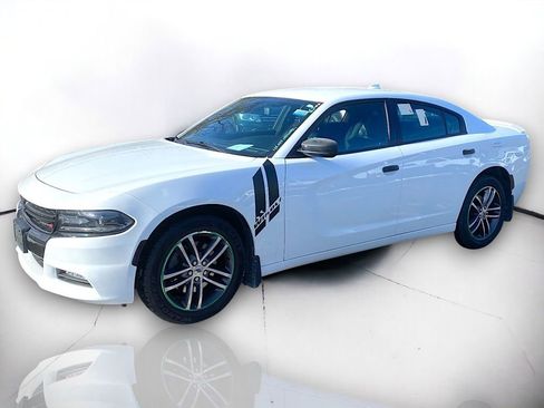 Used 2019 Dodge Charger SXT w/ Plus Group image 2