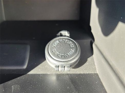 Used 2023 Subaru Crosstrek 2.0i Premium w/ Special Edition image 26