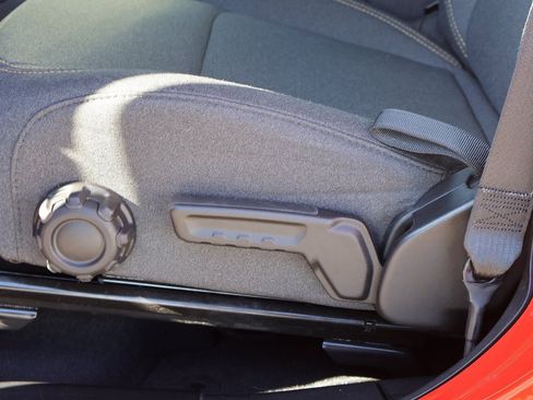 Used 2024 Jeep Gladiator Sport image 23