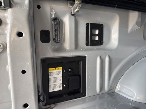 Used 2025 Ford F150 Platinum w/ Equipment Group 702A High image 15