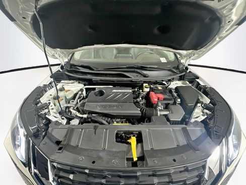 Used 2023 Nissan Rogue SV FWD image 31