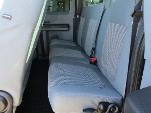 Used 2015 Ford F250 XL w/ Power Equipment Group image 9