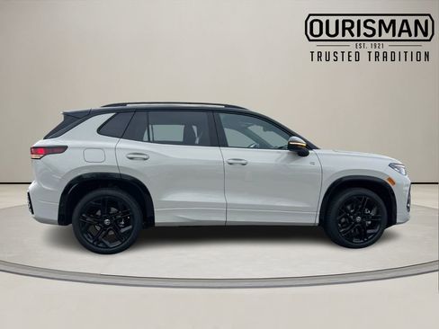 New 2026 Volkswagen Tiguan SE R-Line image 3