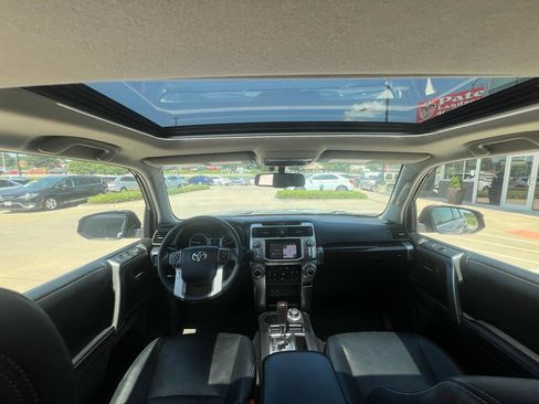 Used 2018 Toyota 4Runner Limited image 12