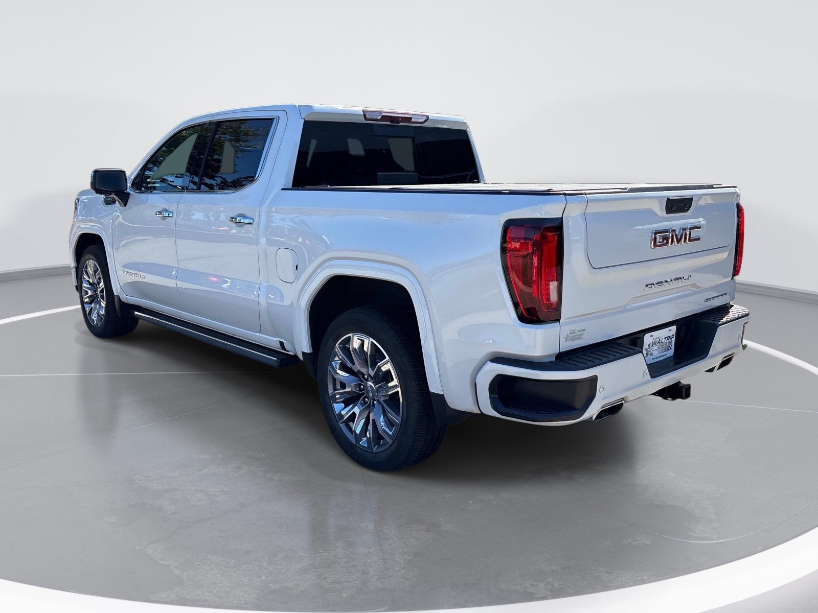 Used 2023 GMC Sierra 1500 Denali w/ Denali Reserve Package AWD/4WD image 6