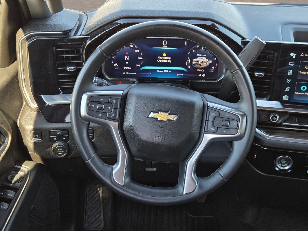 Used 2023 Chevrolet Silverado 1500 LT AWD/4WD image 17