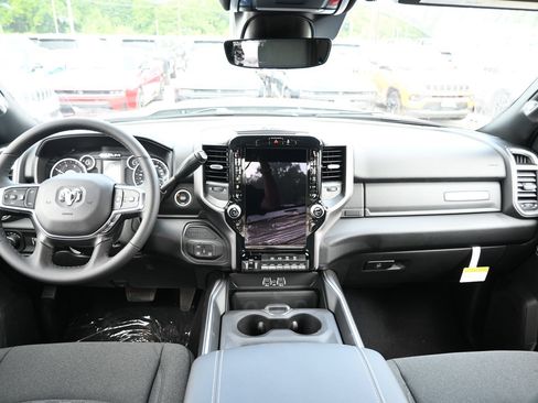 New 2026 RAM 3500 Big Horn AWD/4WD image 28