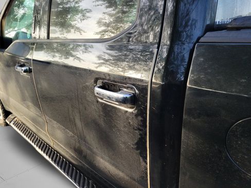 Used 2018 Ford F150 XLT w/ Equipment Group 302A Luxury image 26