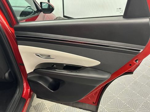 Used 2022 Hyundai Tucson SEL w/ Convenience Package FWD image 17
