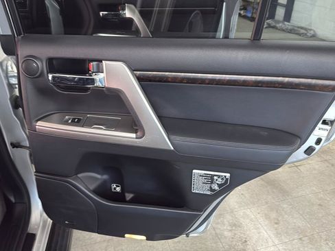 Used 2013 Toyota Land Cruiser AWD/4WD image 55