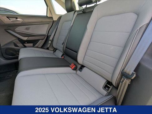 New 2025 Volkswagen Jetta SE FWD image 18