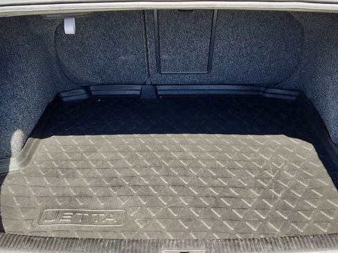 Used 2009 Volkswagen Jetta SE FWD image 22